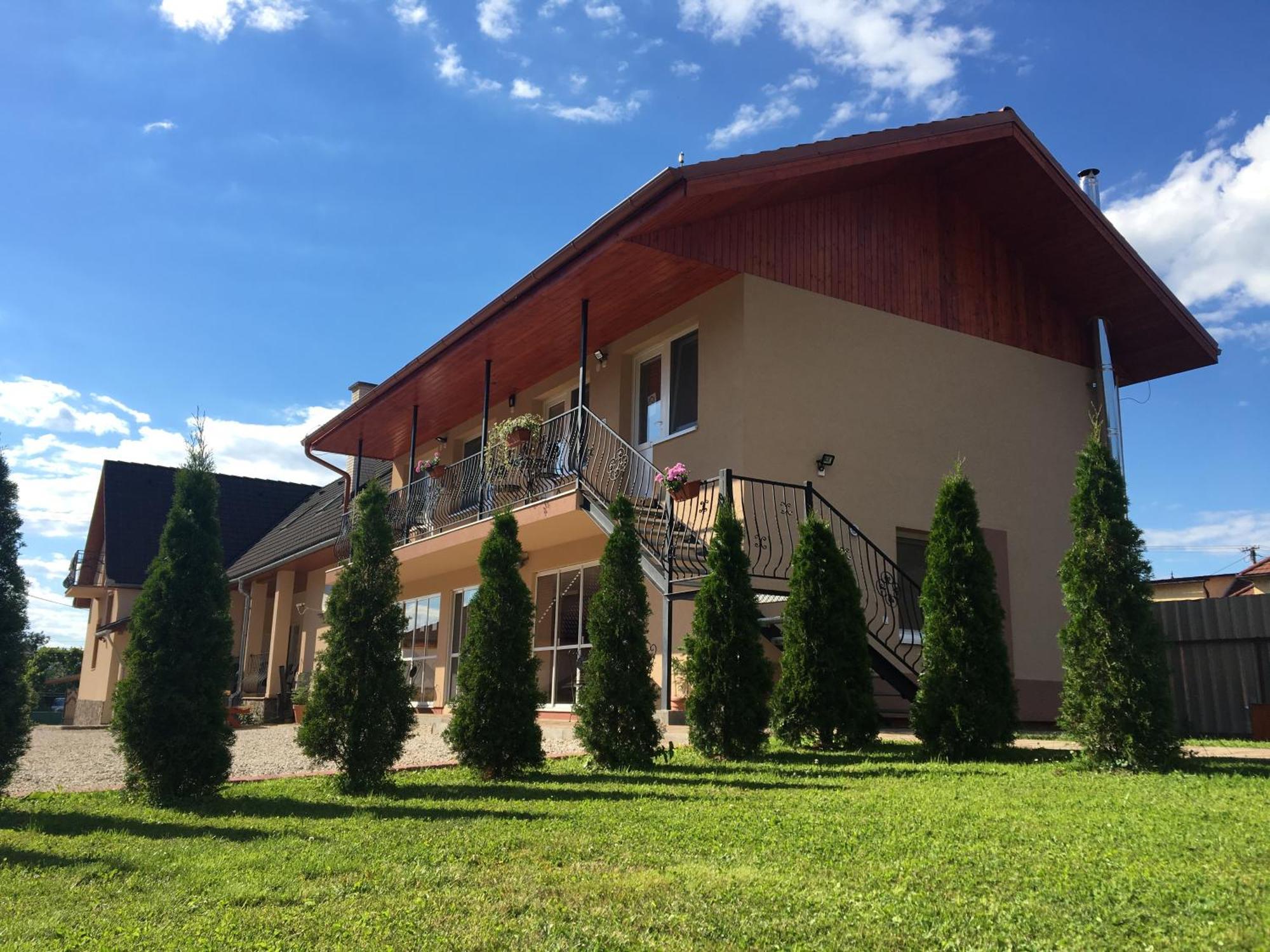 Penzión Bernáth Rožňava Exterior foto