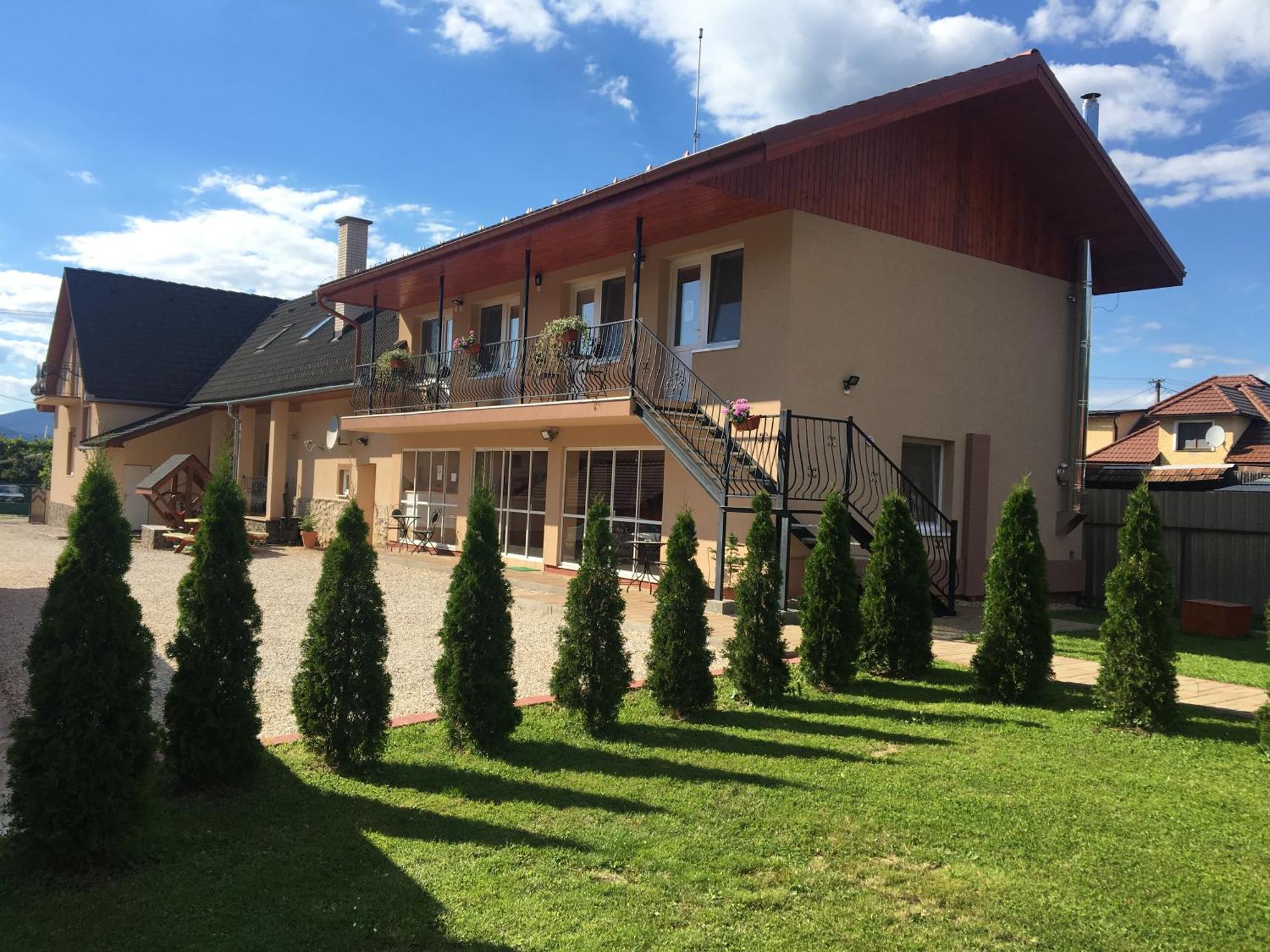 Penzión Bernáth Rožňava Exterior foto